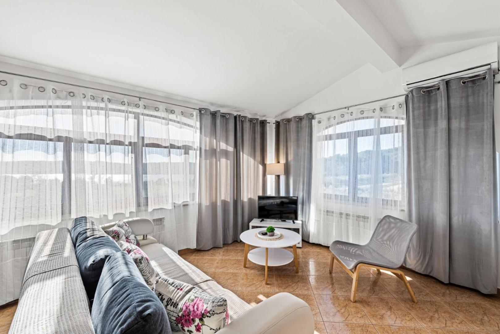 Sea View Apartments With Shared Pool Помер Экстерьер фото